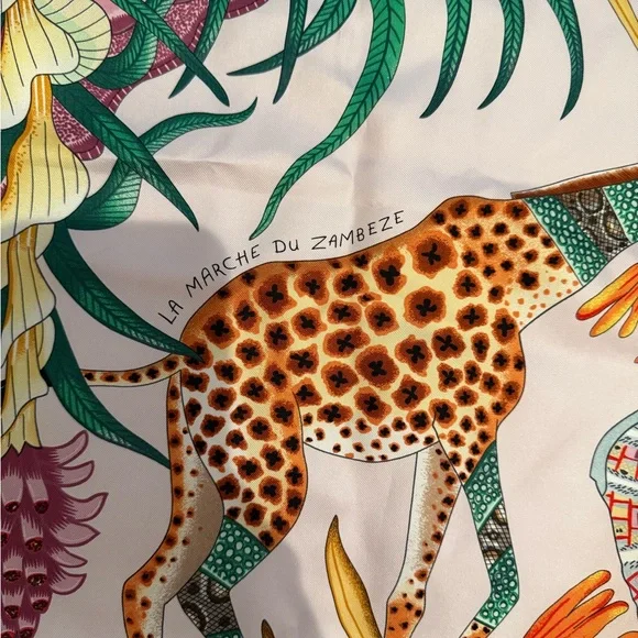 Hermès La Marche du Zambèze Silk Scarf. NEW - Picture 3 of 7